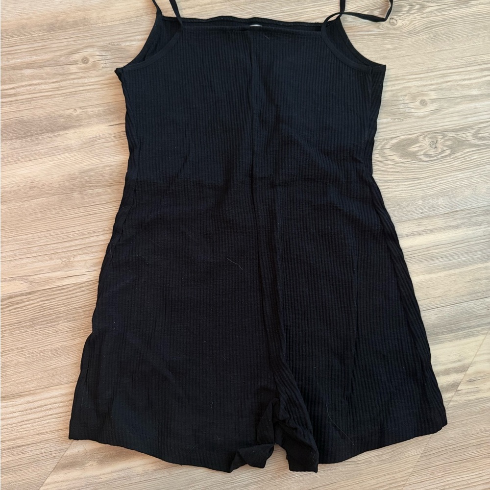 Zara Black Ribbed Romper - Picture 2 of 3